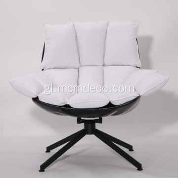 Reprodución Husk Lounge Chair de Patricia Urquiola